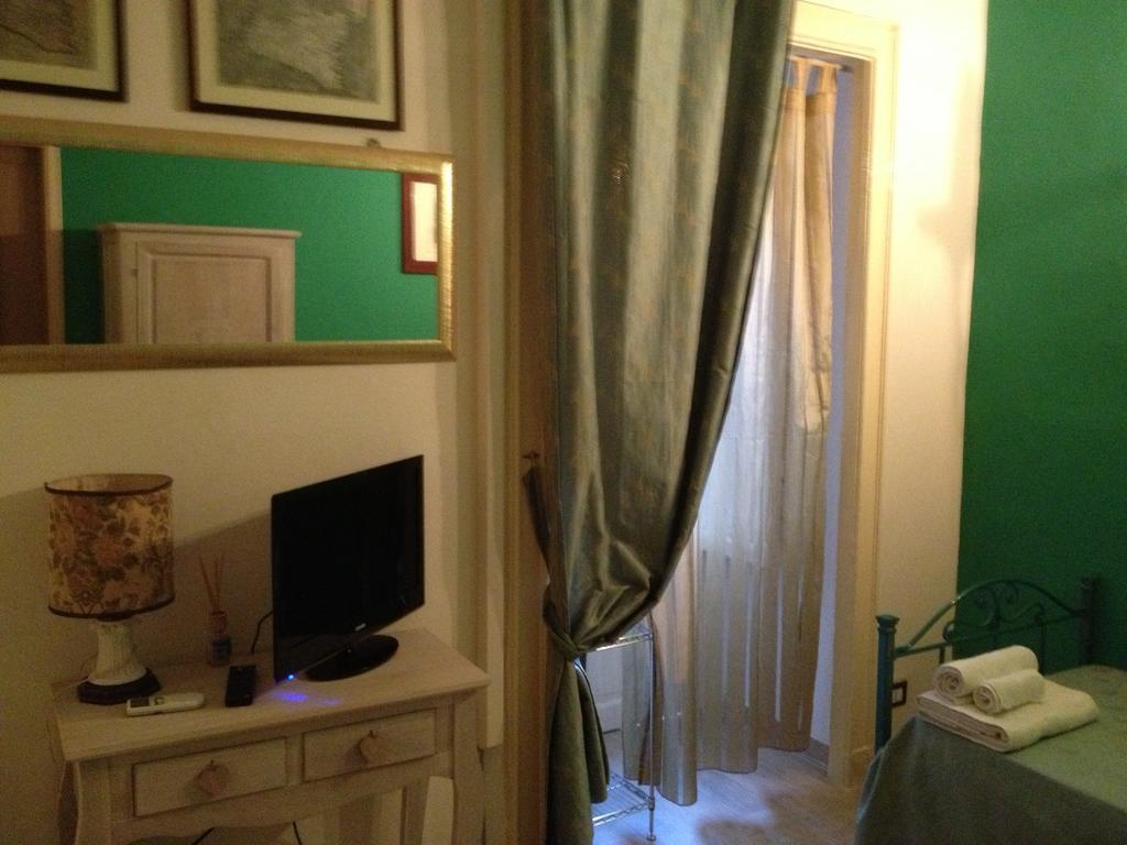 Bed and breakfast Domus Dei Cocchieri 3*