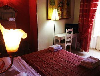 Bed and breakfast Domus Dei Cocchieri 3*